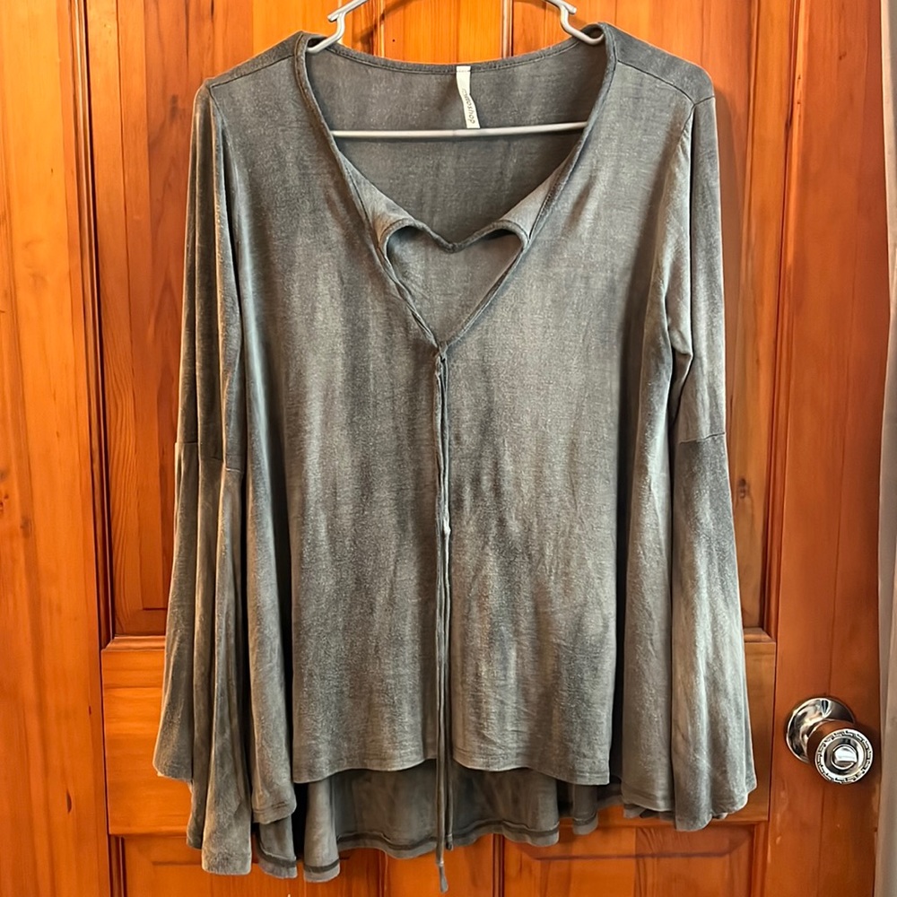 Mittoshop gray acid wash top medium